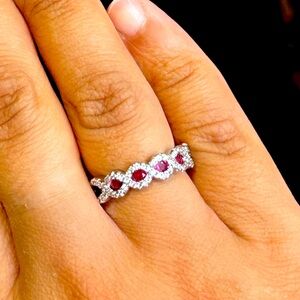 Elegant Silver and Pink Stone Ring Size 8